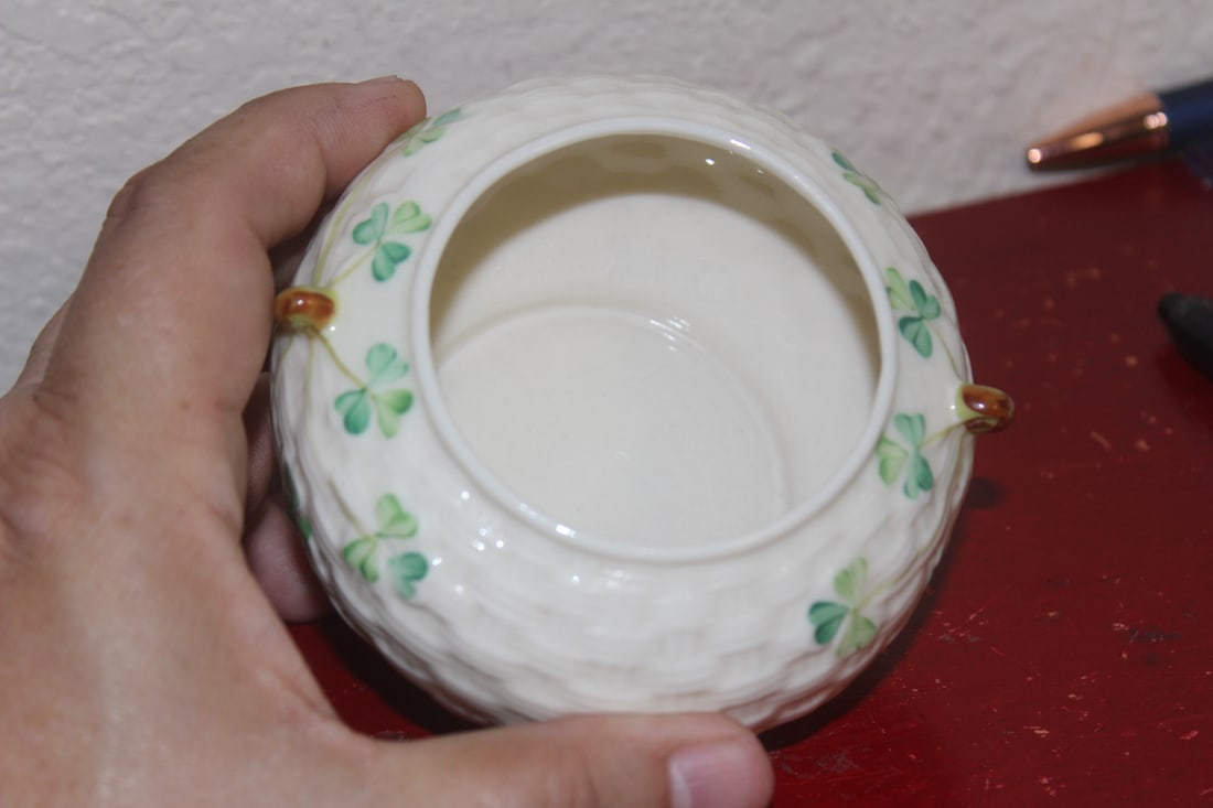 A Belleek Sugar Container - 4