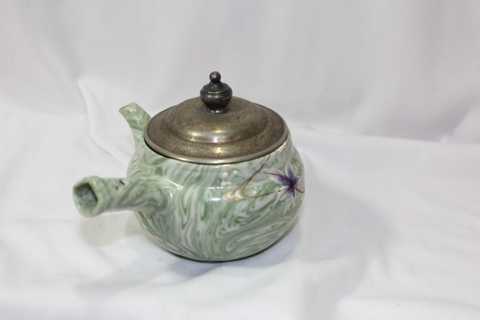 A Ceramic Oriental Tepot? - 2
