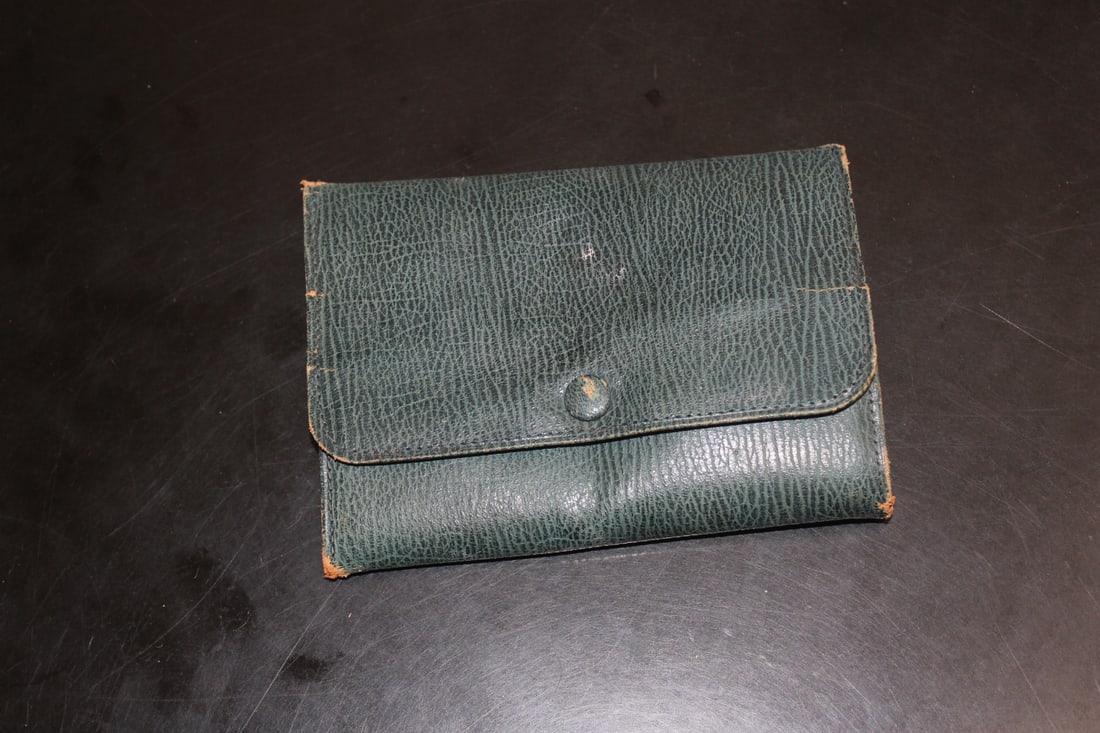 An Enamel Comb - 4