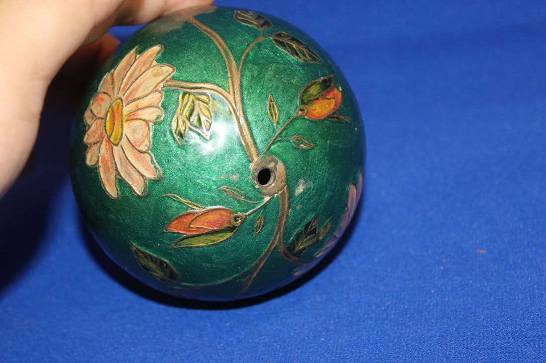 An Enamel Ball - 4