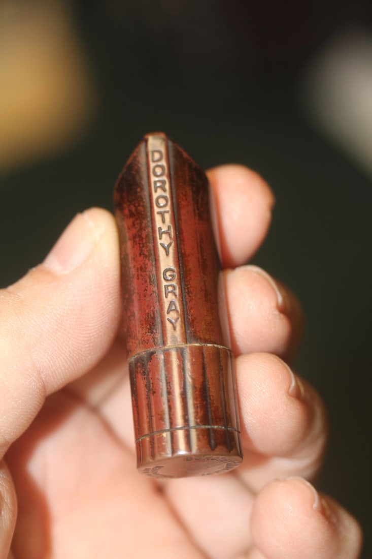 Vintge Dorothy Gray Lipstick (1 of 5)