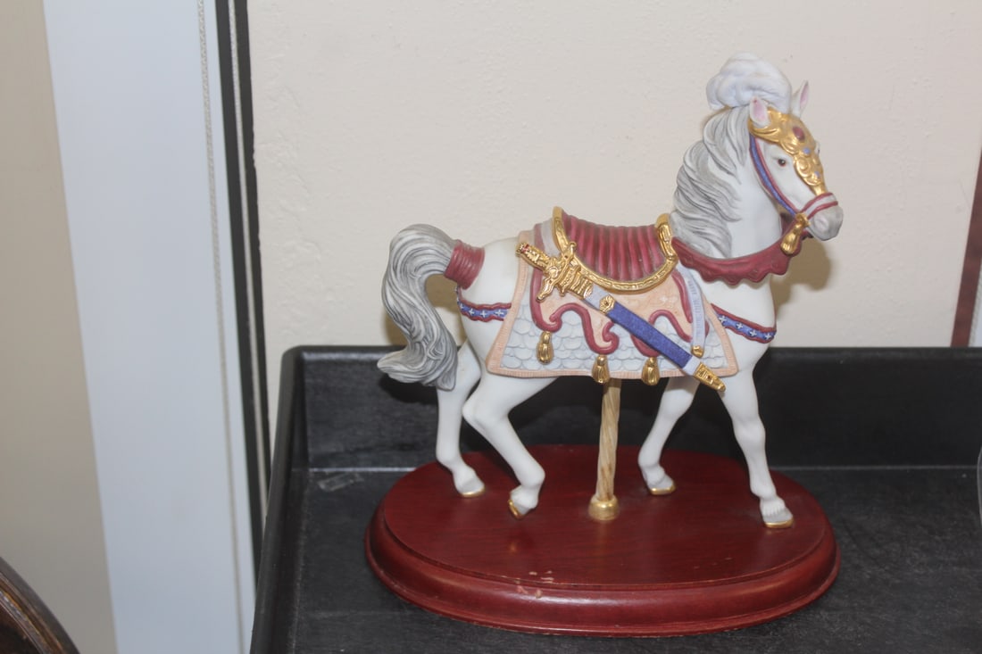 Lenox Carousel Porcelain Horse: 7 3/4" x 9 3/4" tall