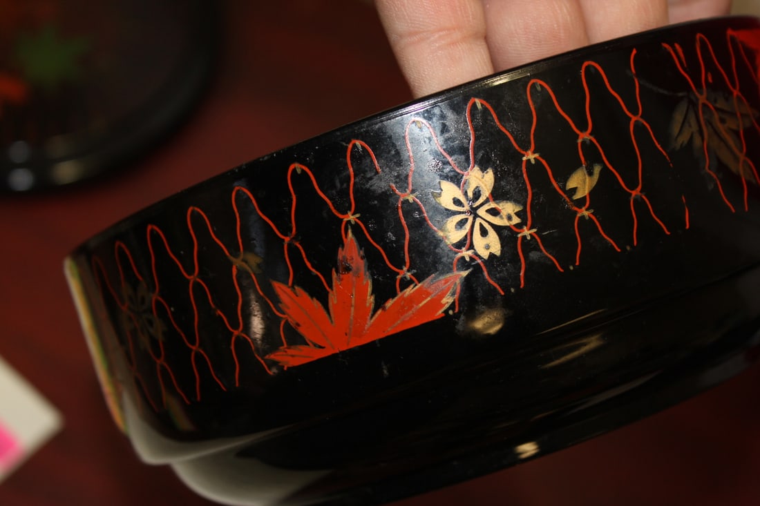 A Lacquer Box - 9