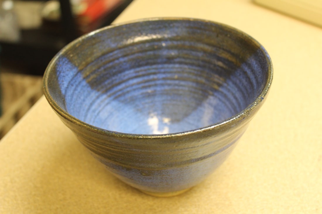 Signed MTS Art Pottery Bowl (1 of 5)