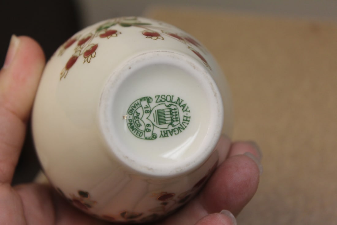 Zsolnay Vase - 6