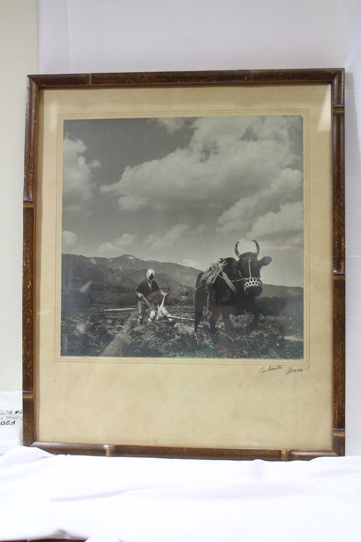 Vintage Framed Japanese Black and White Photograph (1 of 5)