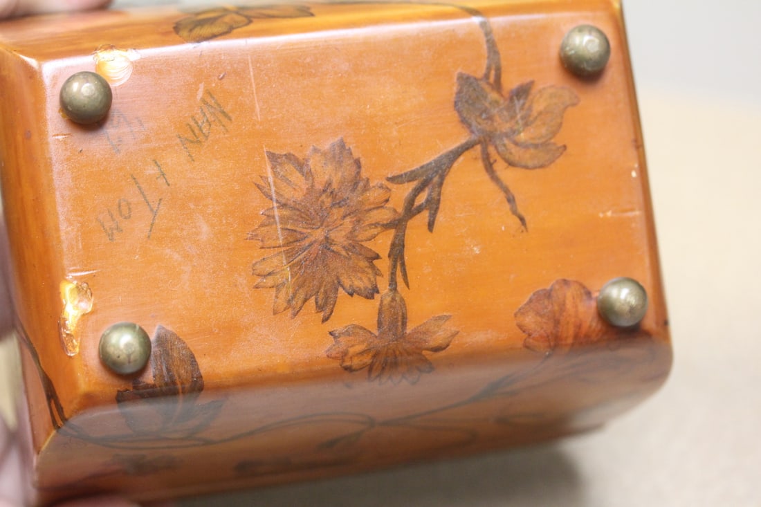 Lacquer Box - 5