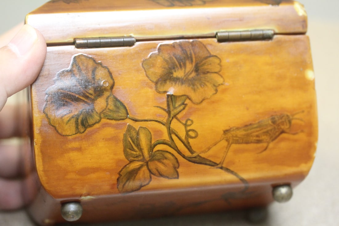 Lacquer Box - 6