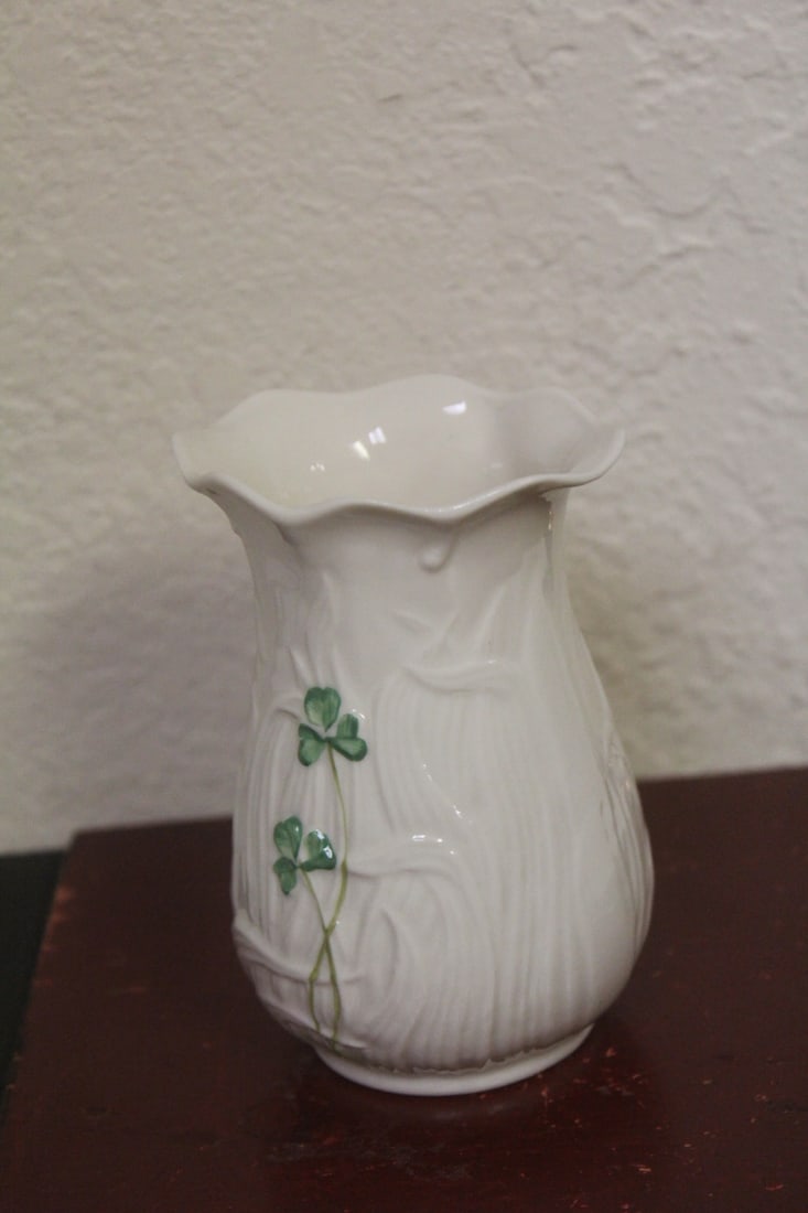 A Belleek Vase - 3