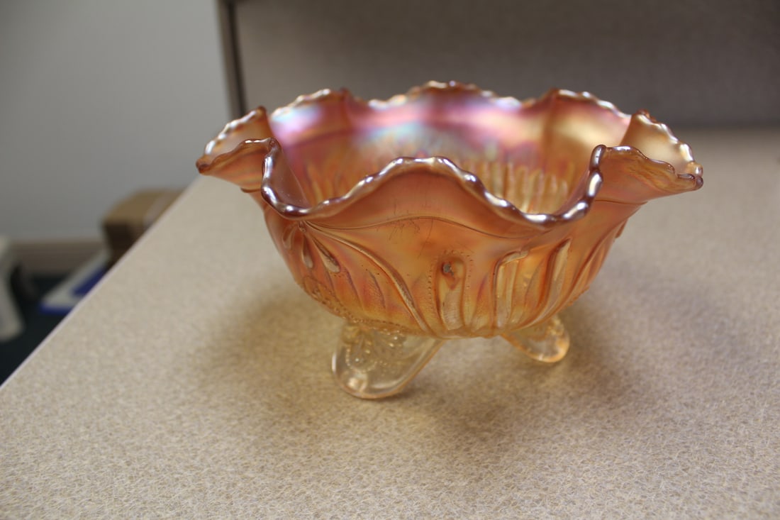 Carnival Glass Footed Bowl (1 of 3)