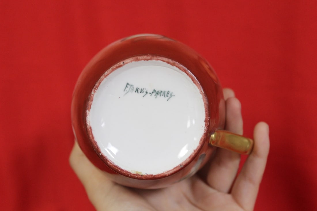 A Signed Porcelain Cup - 3