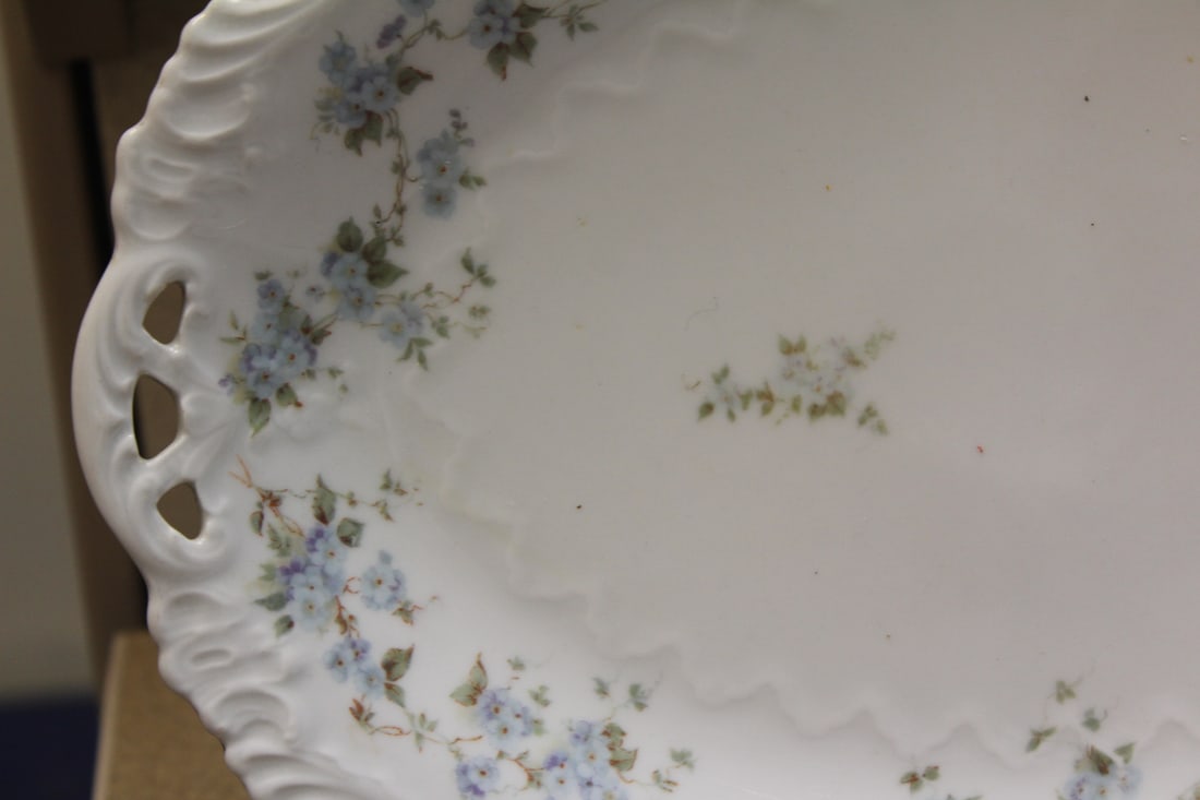 Silesia Two Handle Platter - 3
