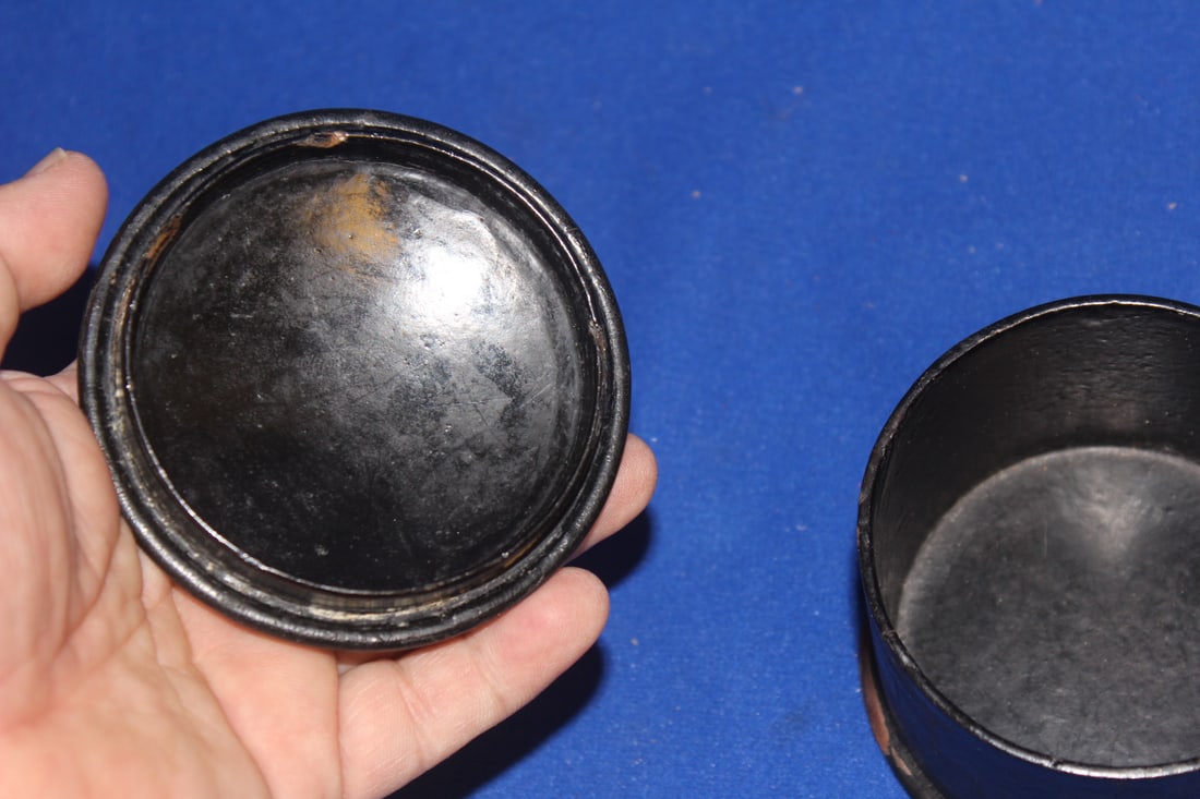 Antique Chinese Export Lacquer Box - 9