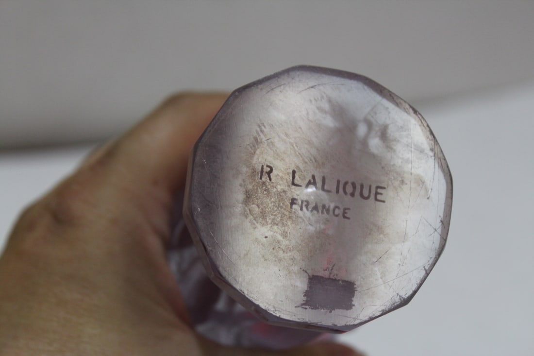 A Signed Amethyst Nude Vase - 7