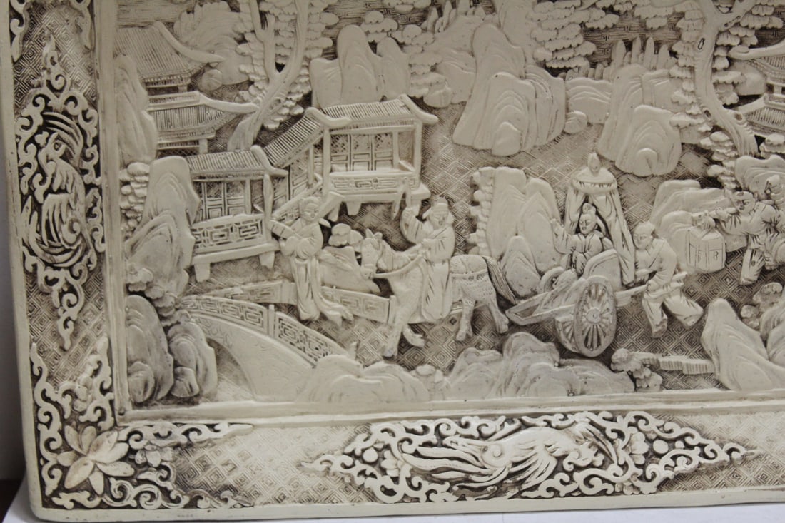 A Chinese Ceramic Tray - 3