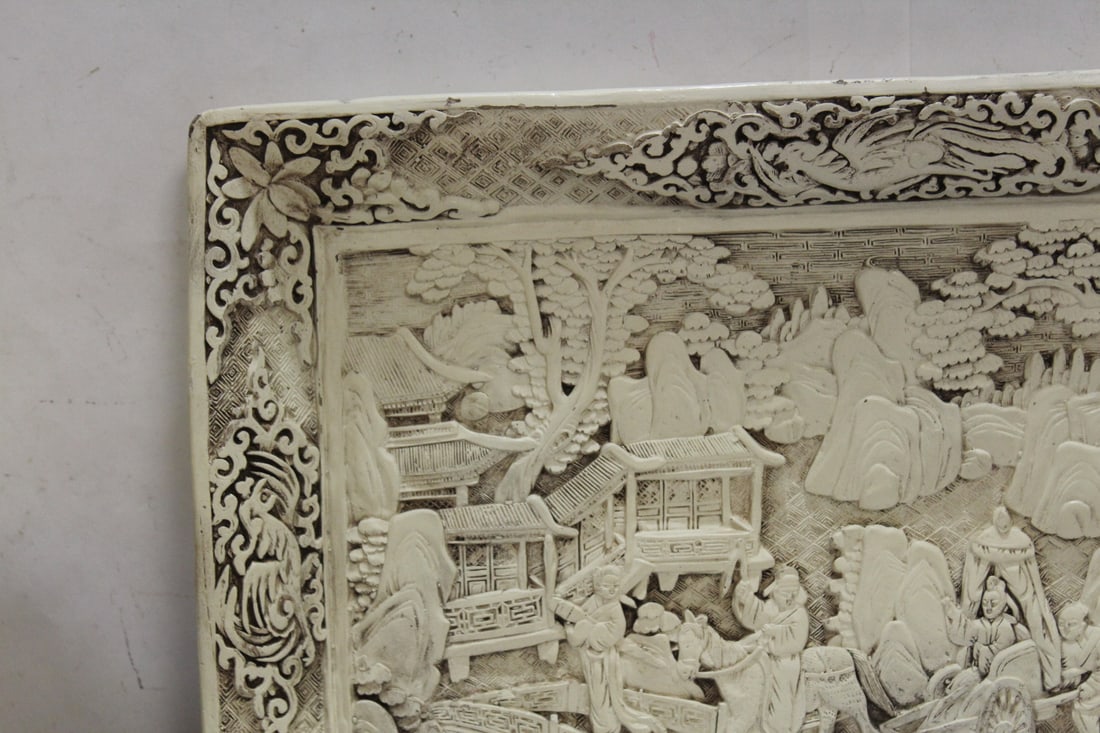 A Chinese Ceramic Tray - 4