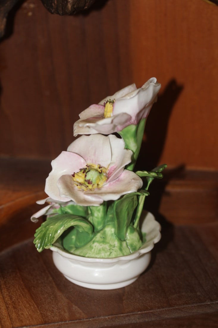 Radnor Ceramic Flowers - 2