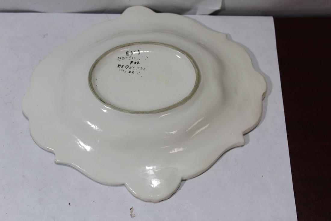 A Decorative Ceramic Plate - 4