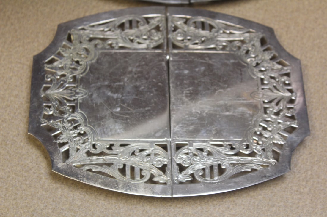 Middletown Silverplated Trivet - 3