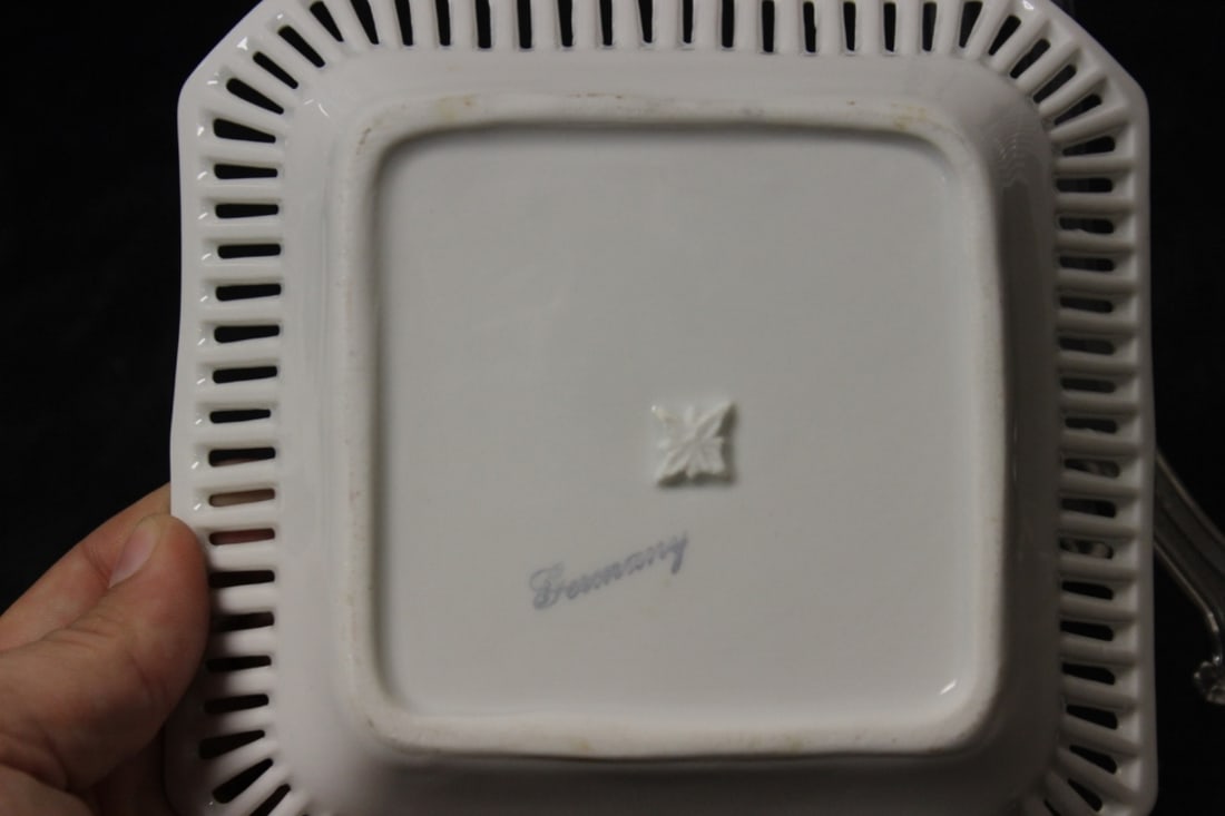 A German Reticulated Square Tray - 5