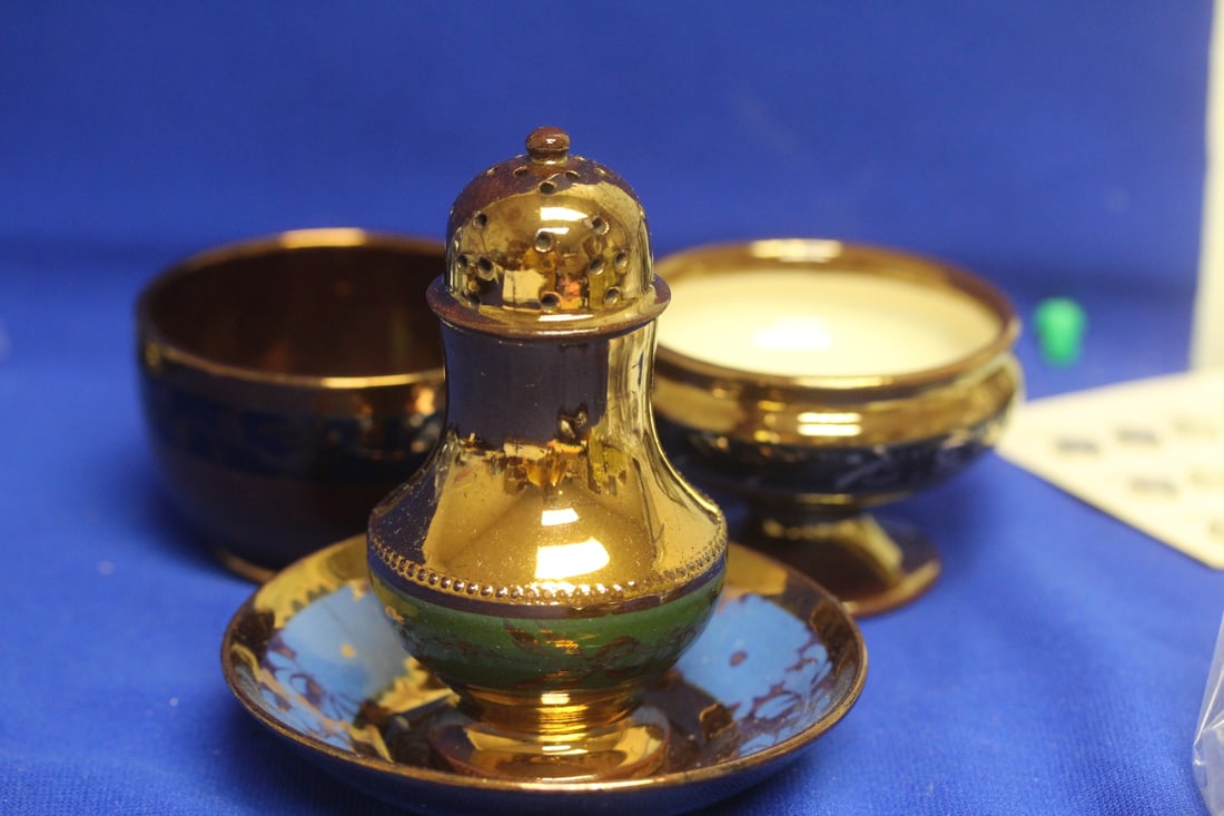 Lot of 4 Japanese Lusterware (1 of 6)