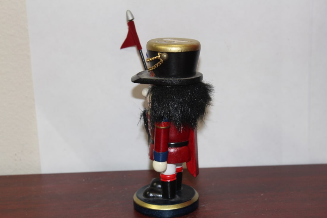 A Nut Cracker - 3