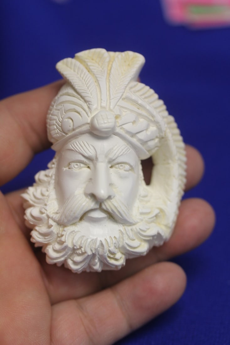 A Carved Meerchaum Head: 2 3/4" in length