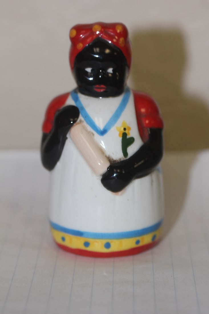 Vintage Black Mama Shaker (1 of 7)