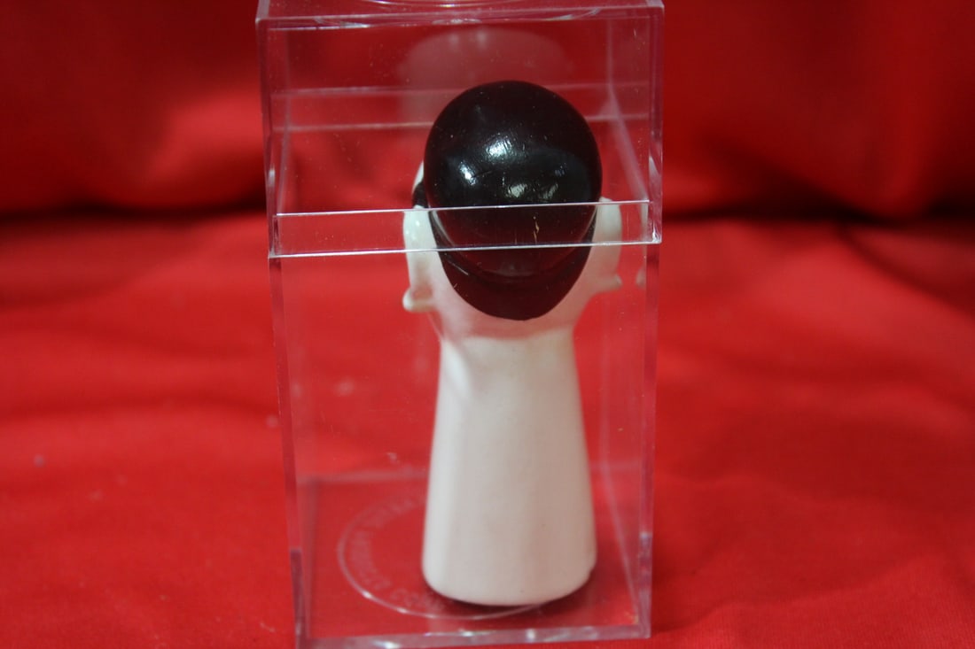 A Plastic Head - 3