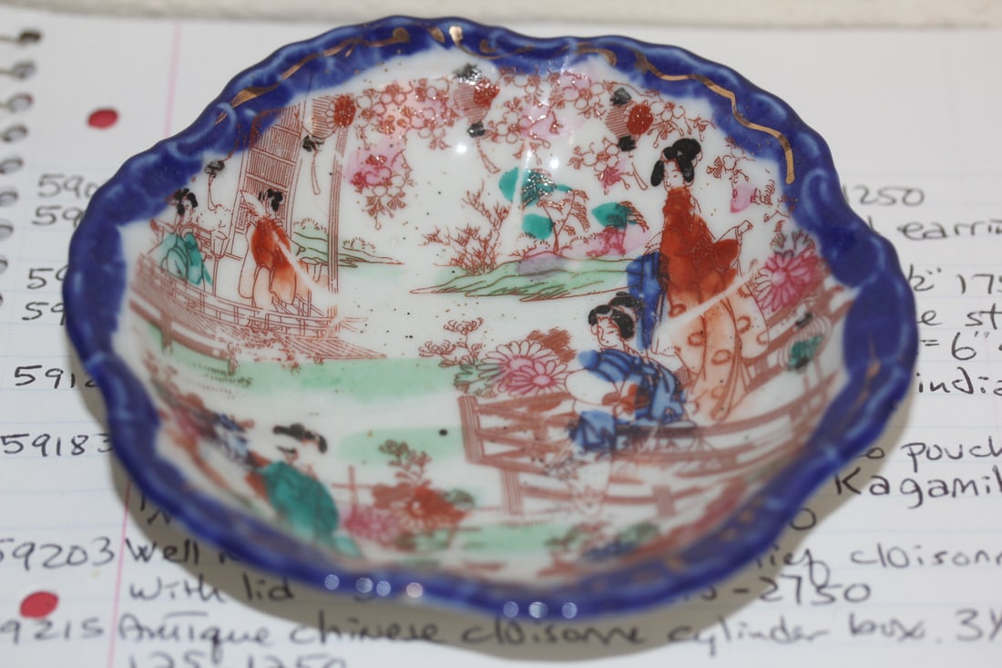 Antique Japanese Geisha Girl Nut Dish (1 of 5)