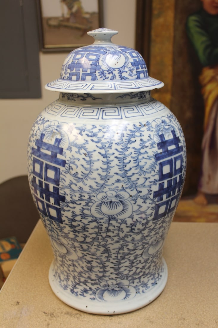 Chinese Porcelain Double Happiness Jar: blue and white porcelain - 19th century - please note: lid has some underchips as shown - 17 1/8" in diameter