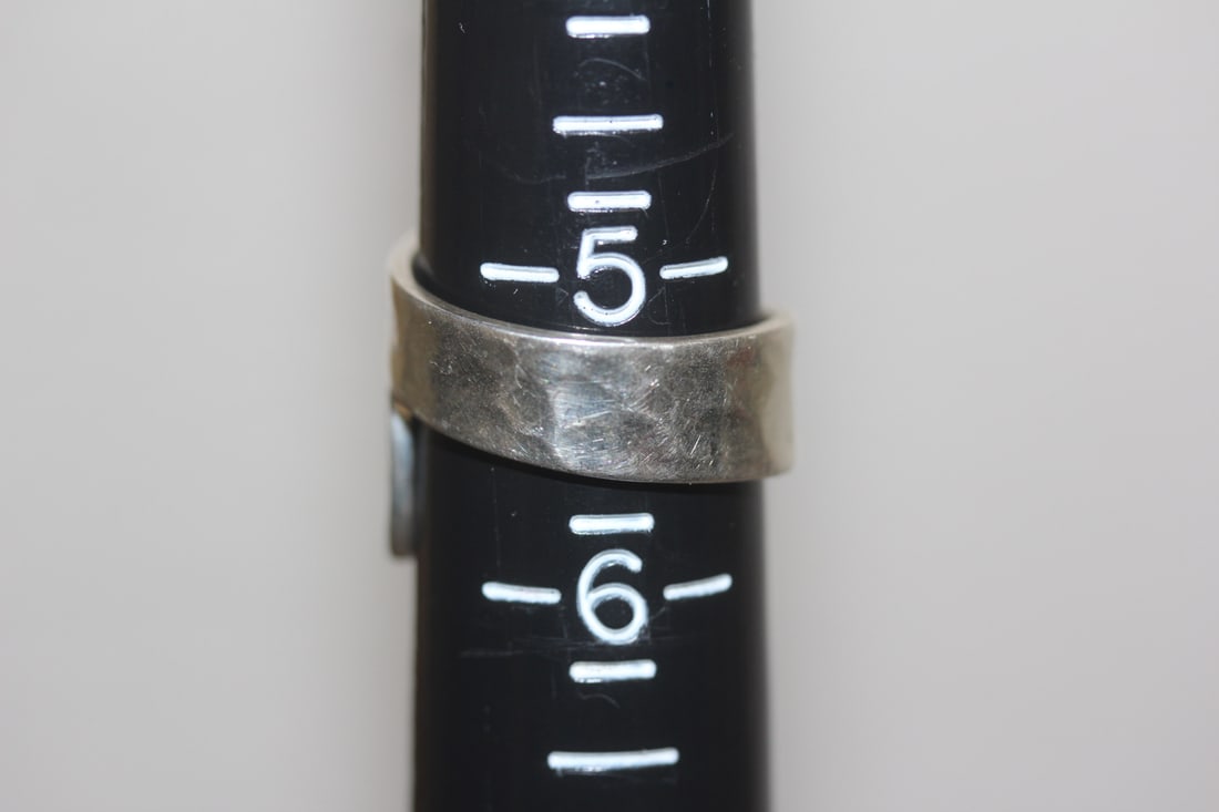 Sterling and Stone Ring - 3