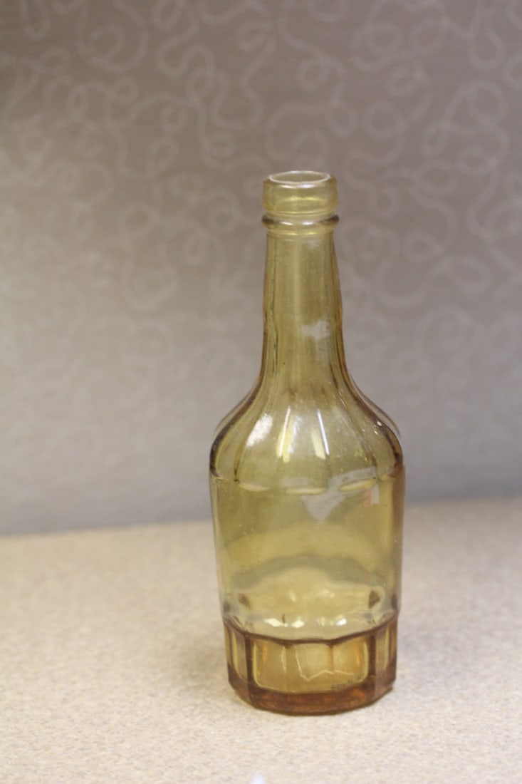 Vintage Amber Bottle: 6 inches tall