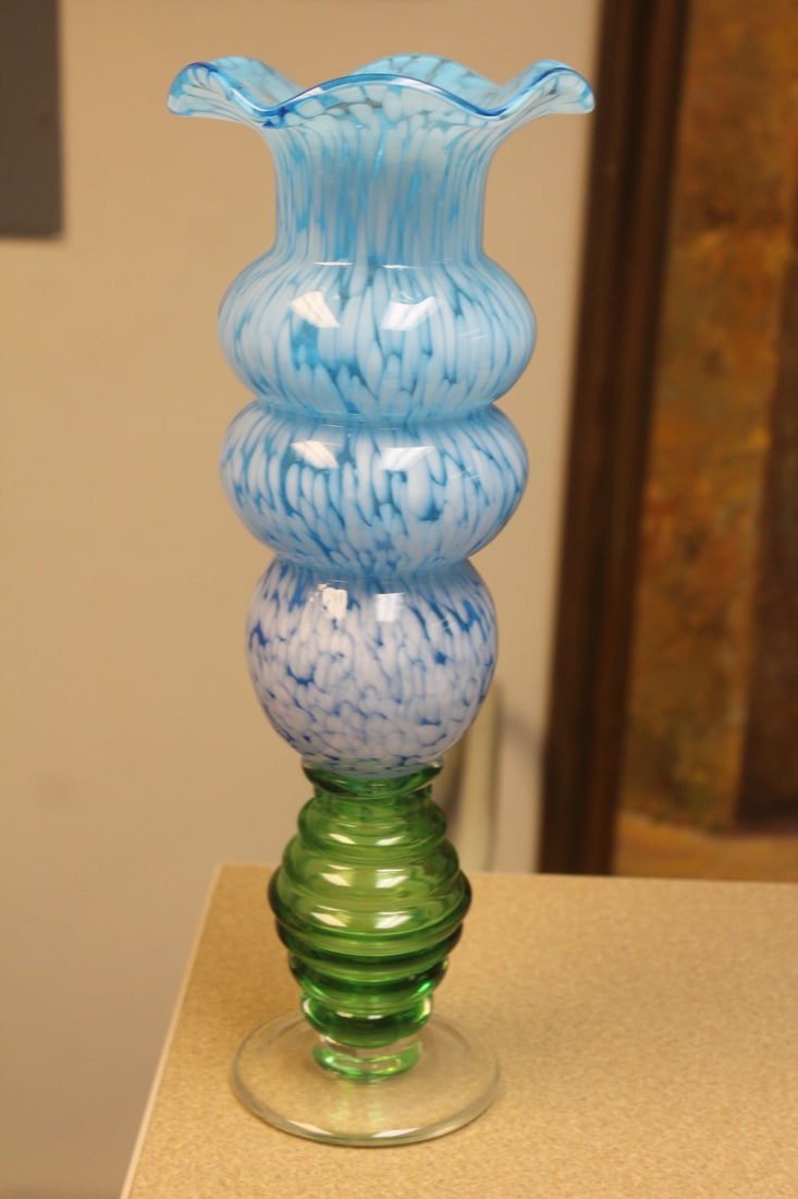 Art Glass Vase: 14 1/8" tall