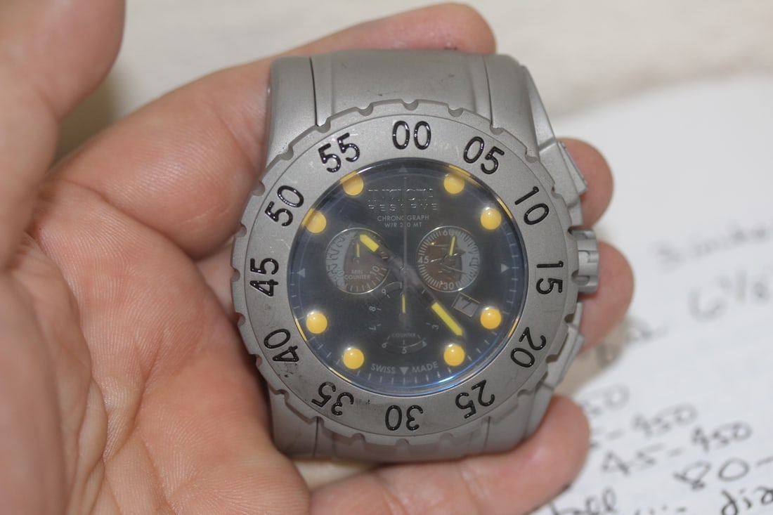 Chronographic Invicta Watch - 3