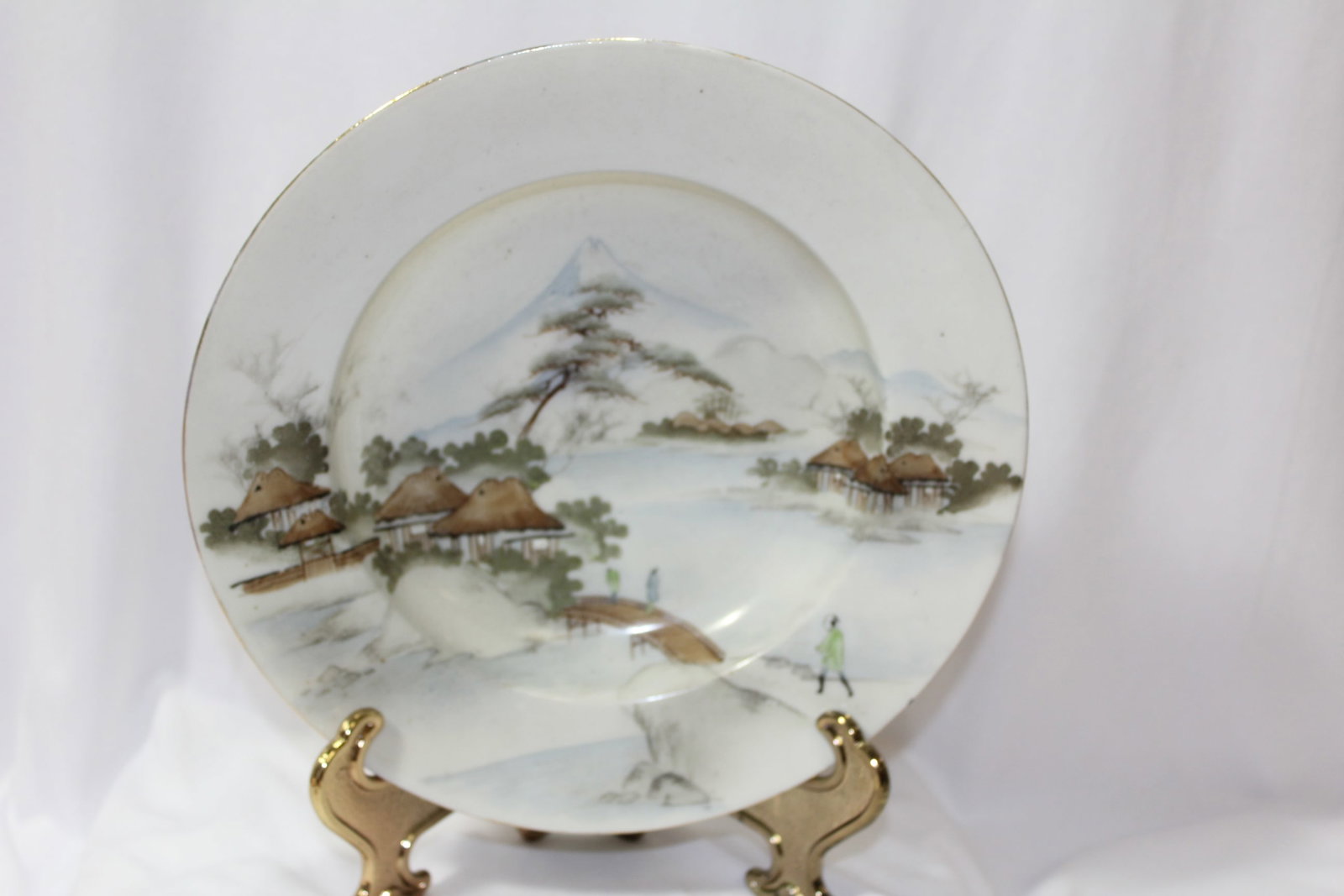 A Japanese Kutani Bowl (1 of 6)