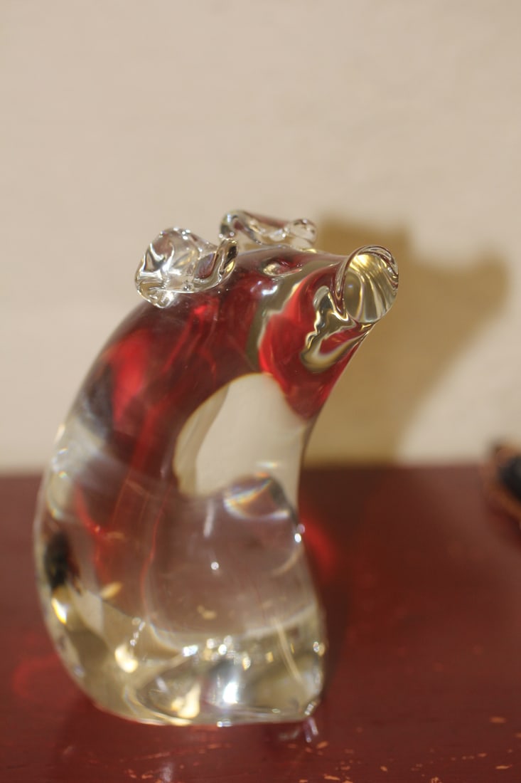Signed Steuben Pig: 4 1/2" tall