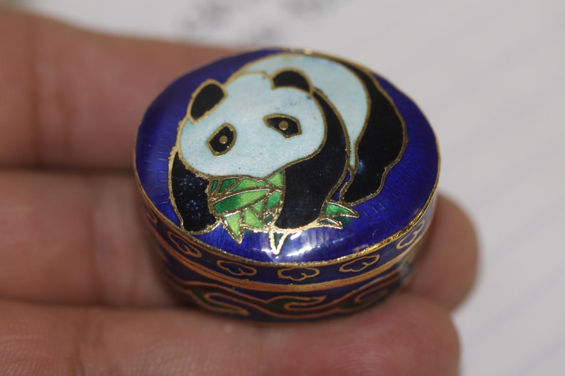 Chinese Panda Cloisonne Trinket Box: as shown