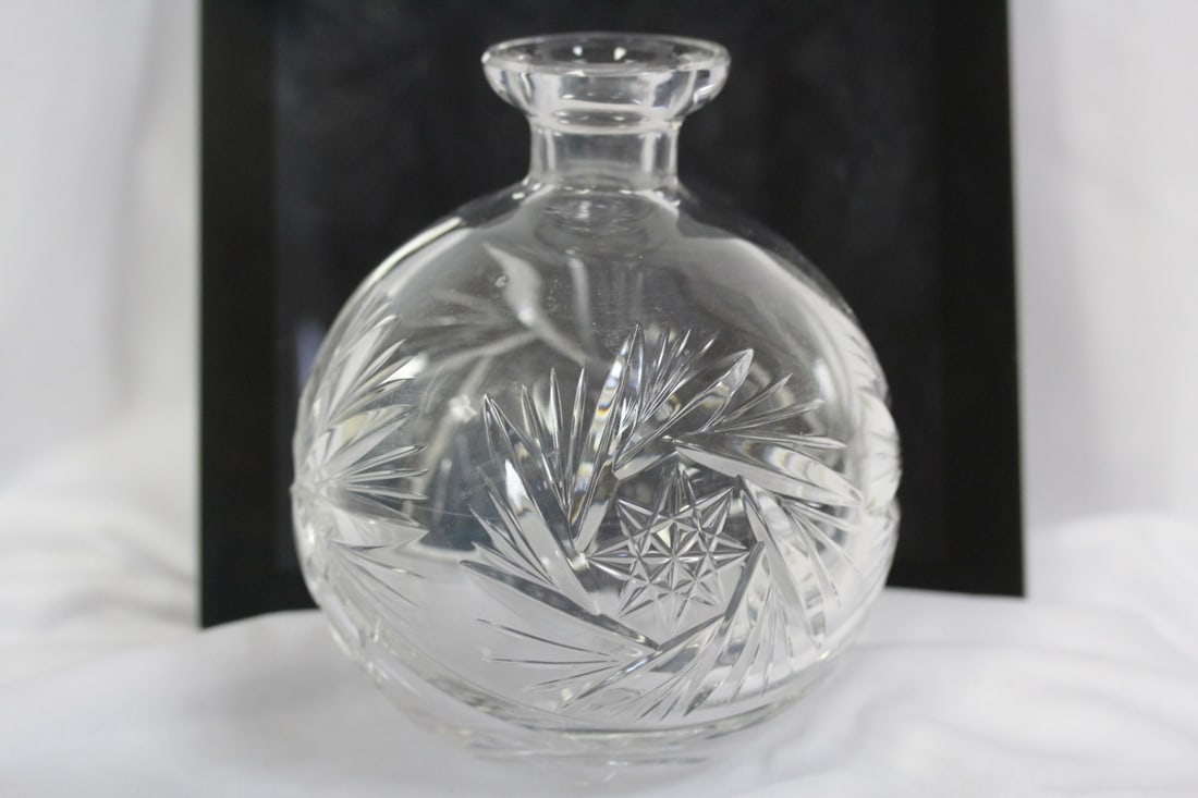 A Cut Glass Bubble Vase: 6 1/4" tall