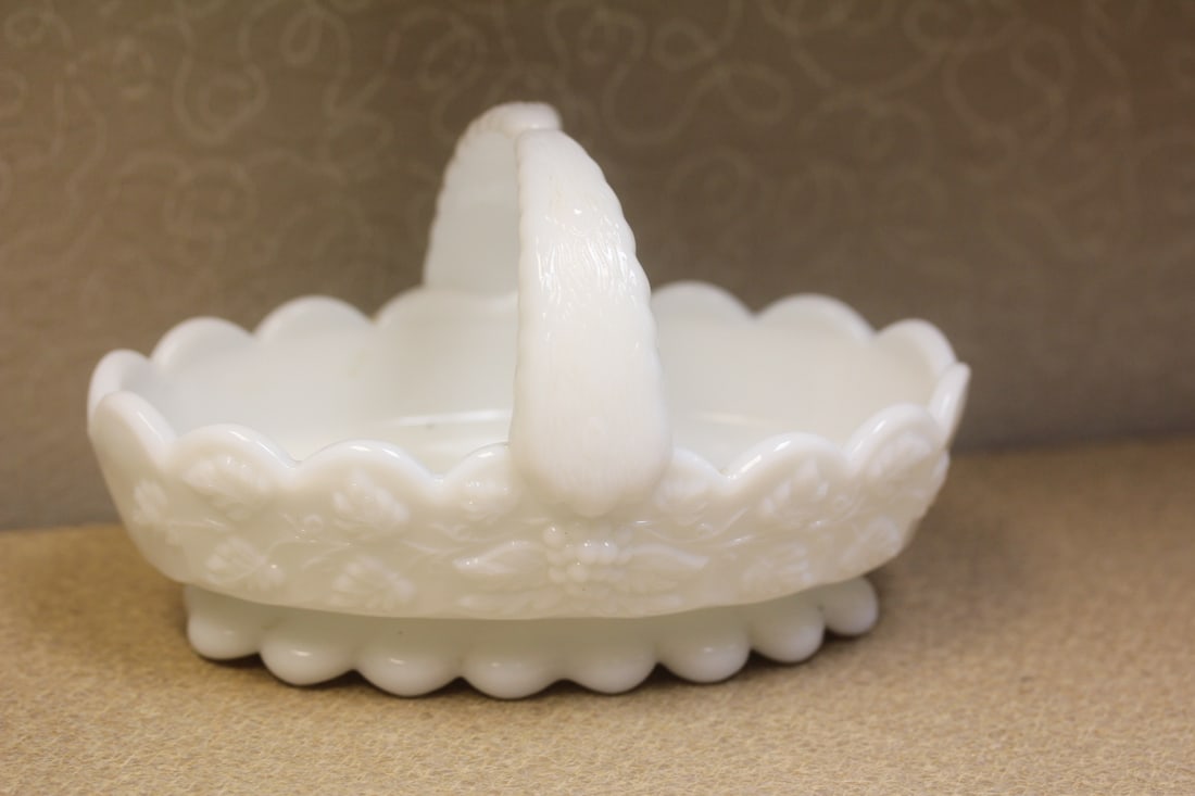 West Moreland Company Milk Glass Basket: 6 1/2" across