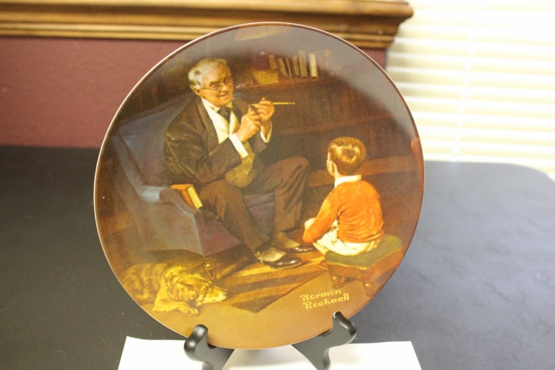 A Norman Rockwell Collector's Plate: 8 1/2 inches in diameter