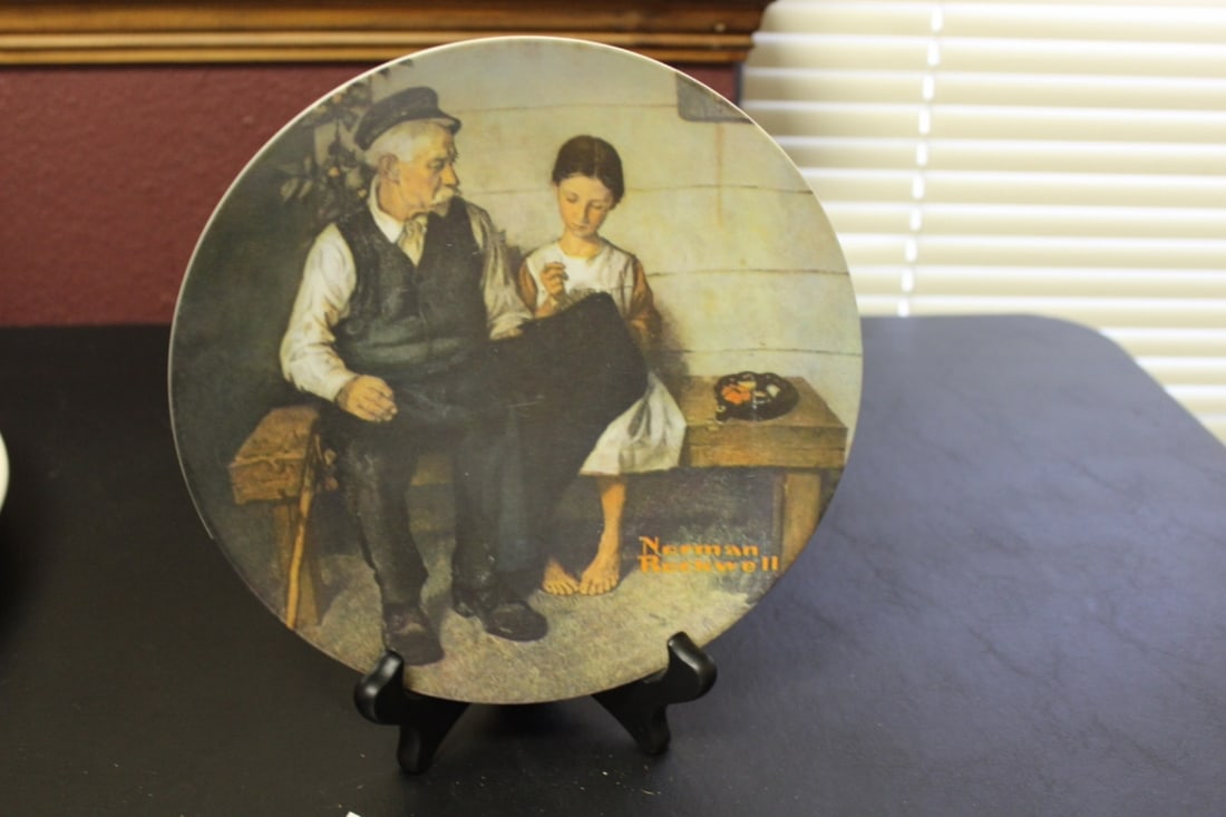 A Norman Rockwell Collector's Plate: 8 1/2 inches in diameter