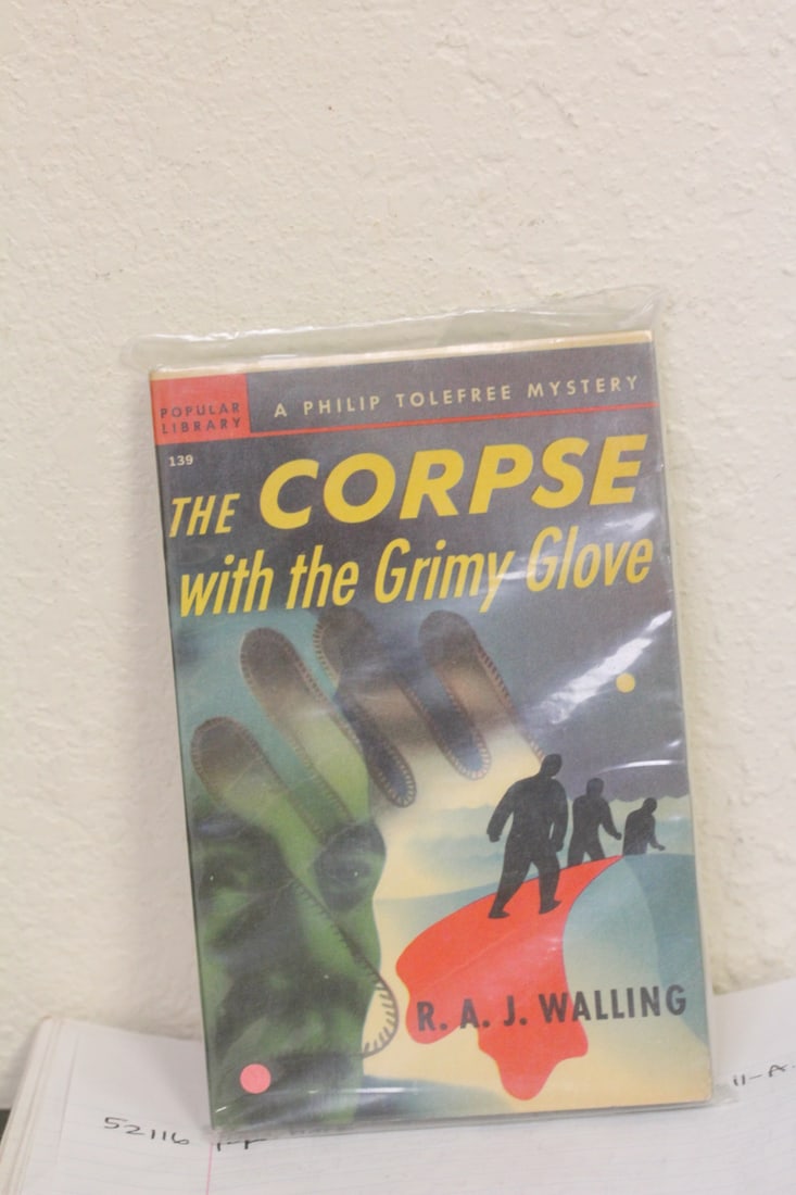The Corpse with the Grimy Gloves (1 of 1)
