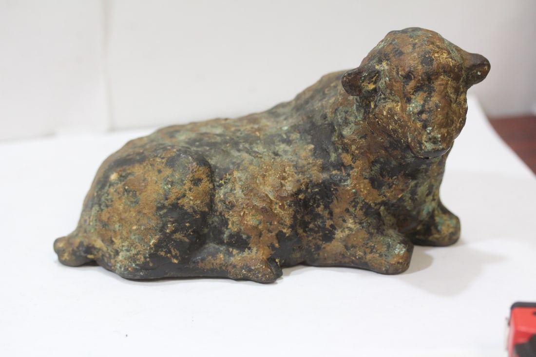 A Vintage Cast Iron Goat: 7 inches across