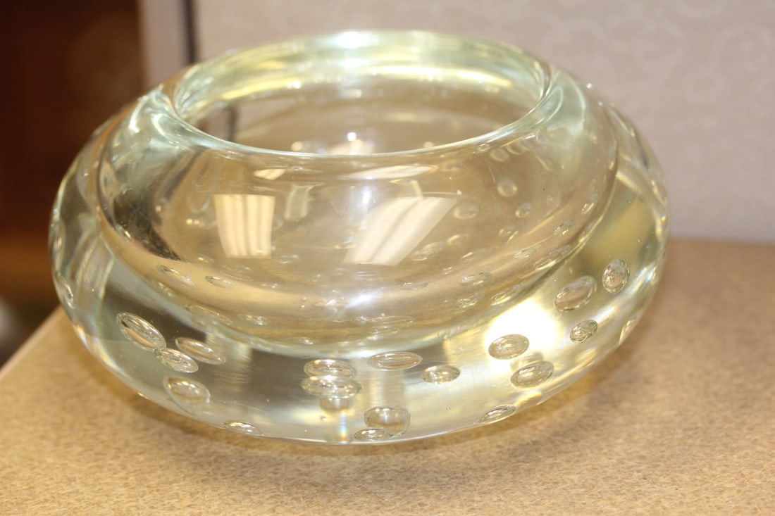 Control Bubble Art Glass Bowl: heavy - 6 inches in diameter