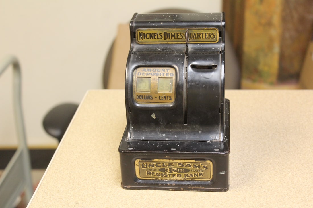 Uncle Sam's Registered Metal Bank: vintage - 6 1/8" tall