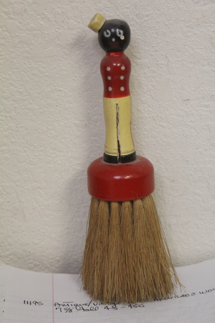 Black Americana Wooden Brush (1 of 5)