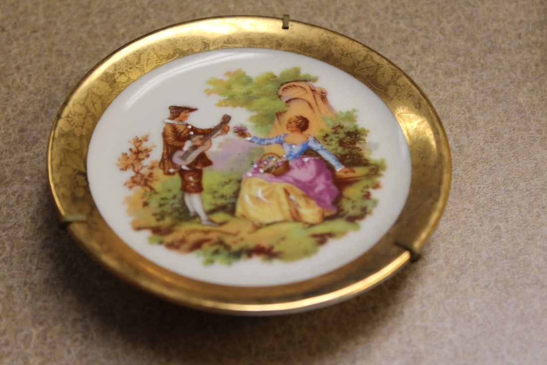 Small Limoges Plate: 3 5/8" in diameter