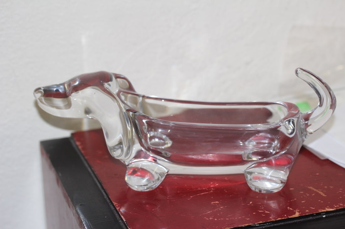 Dachshund Crystal Candy Dish: Vannes Le Chatel crystal dachshund candy dish - 9 3/4" across