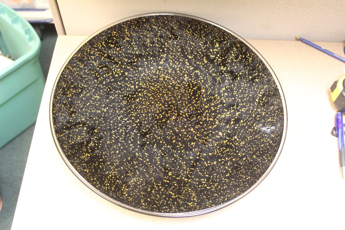 Signed Erich Suto Artglass Charger: 16" in diameter